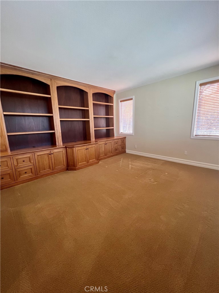 5 Golden Bear Court