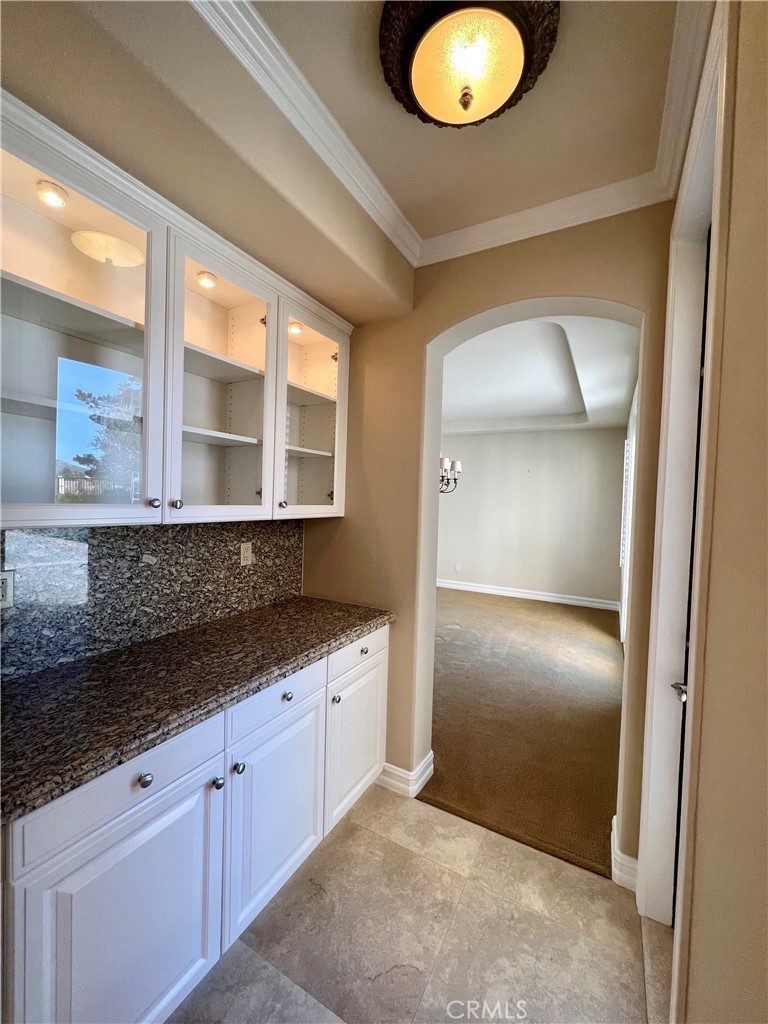 5 Golden Bear Court
