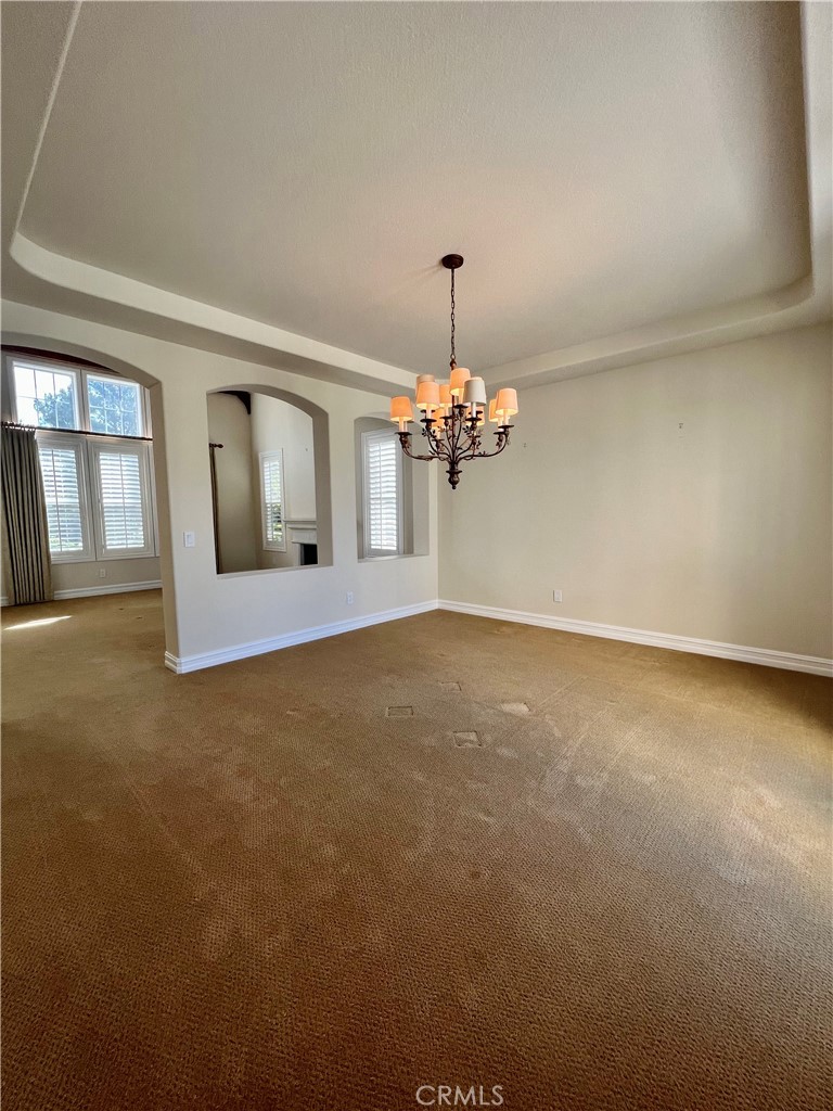 5 Golden Bear Court