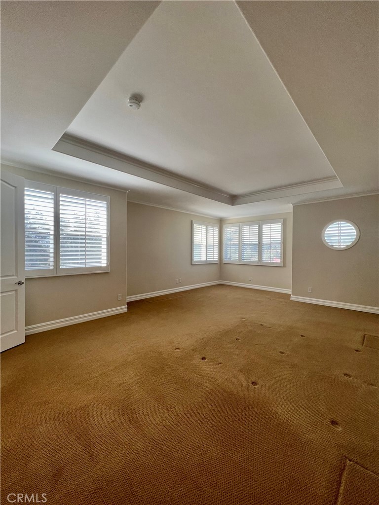 5 Golden Bear Court