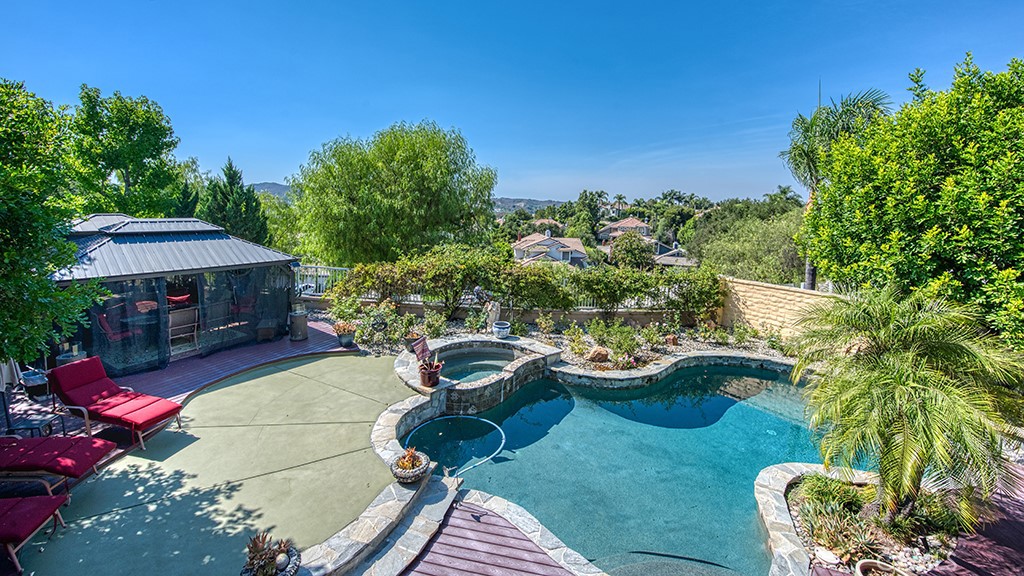 13 Eastridge