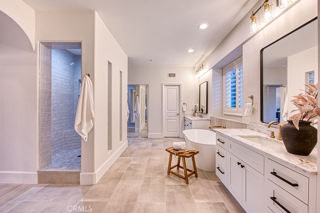 28 Portmarnoch Court