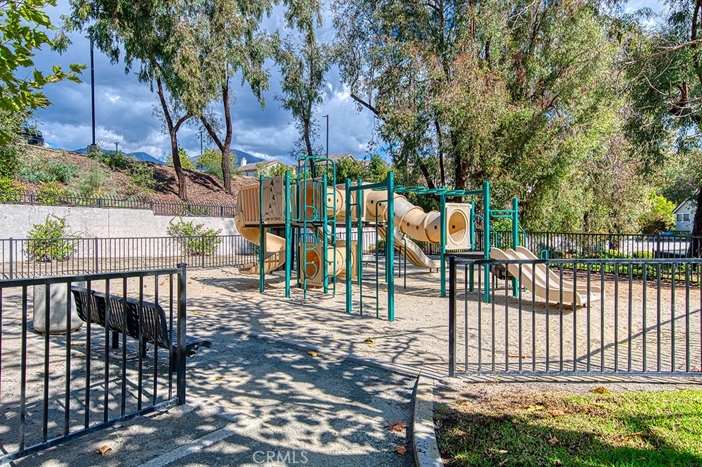 31961 Camino Del Cielo