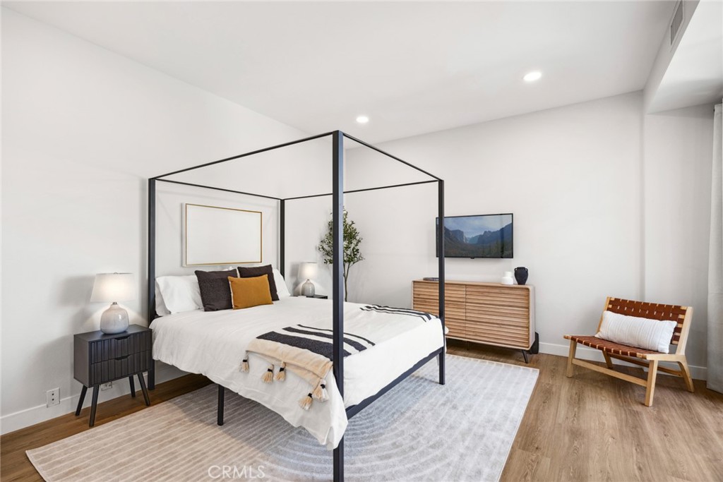 147 Desert West Drive