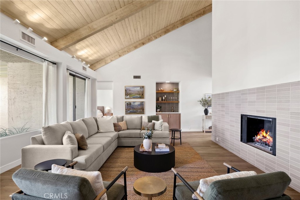 147 Desert West Drive