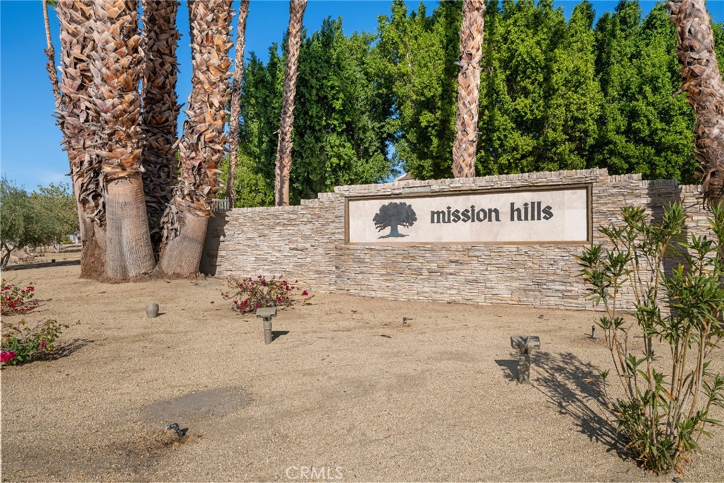 147 Desert West Drive