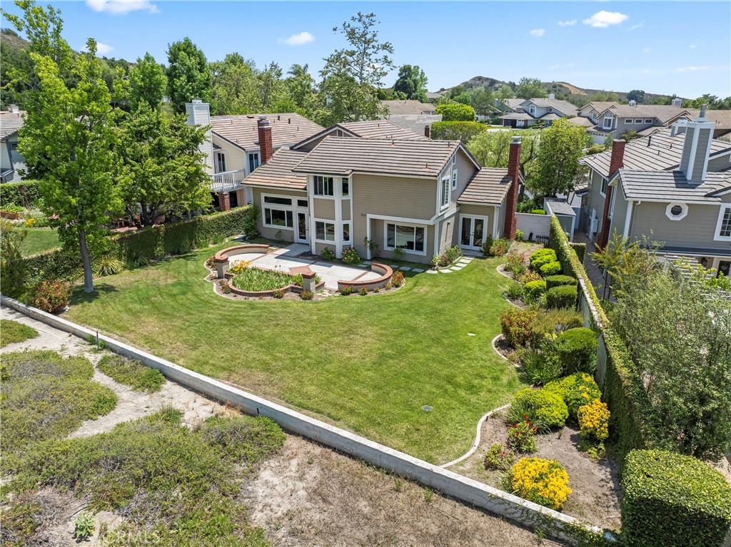 9 Hedgeland