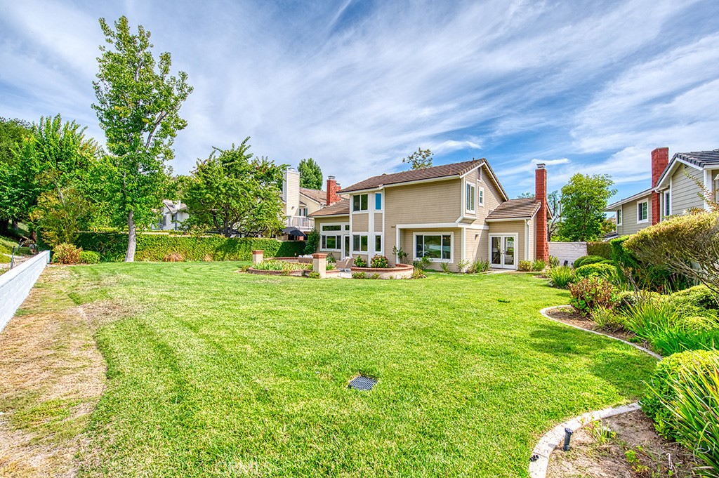 9 Hedgeland