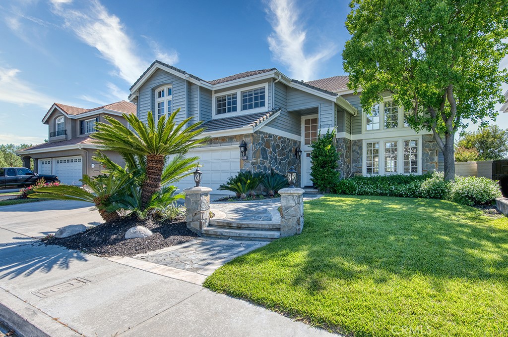 16 Oakmont