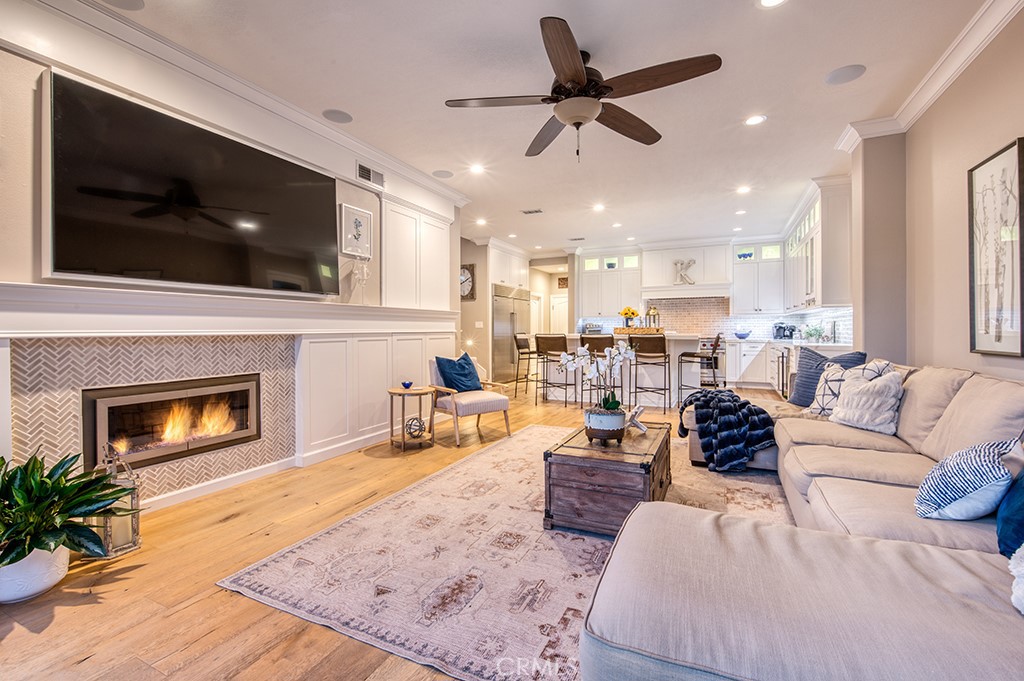 12 Eisenhower Lane
