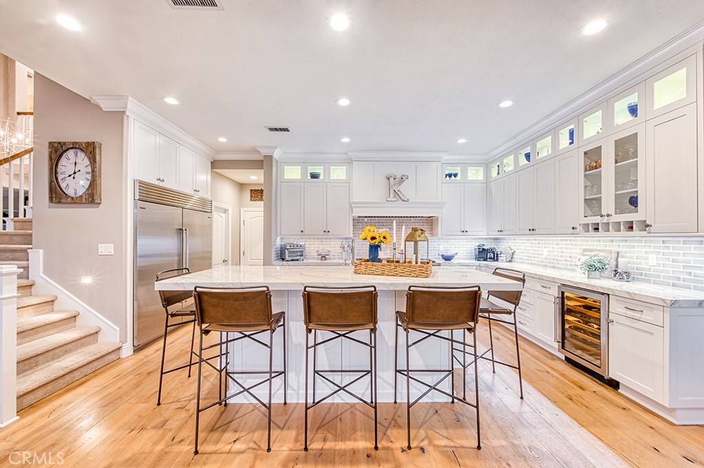 12 Eisenhower Lane