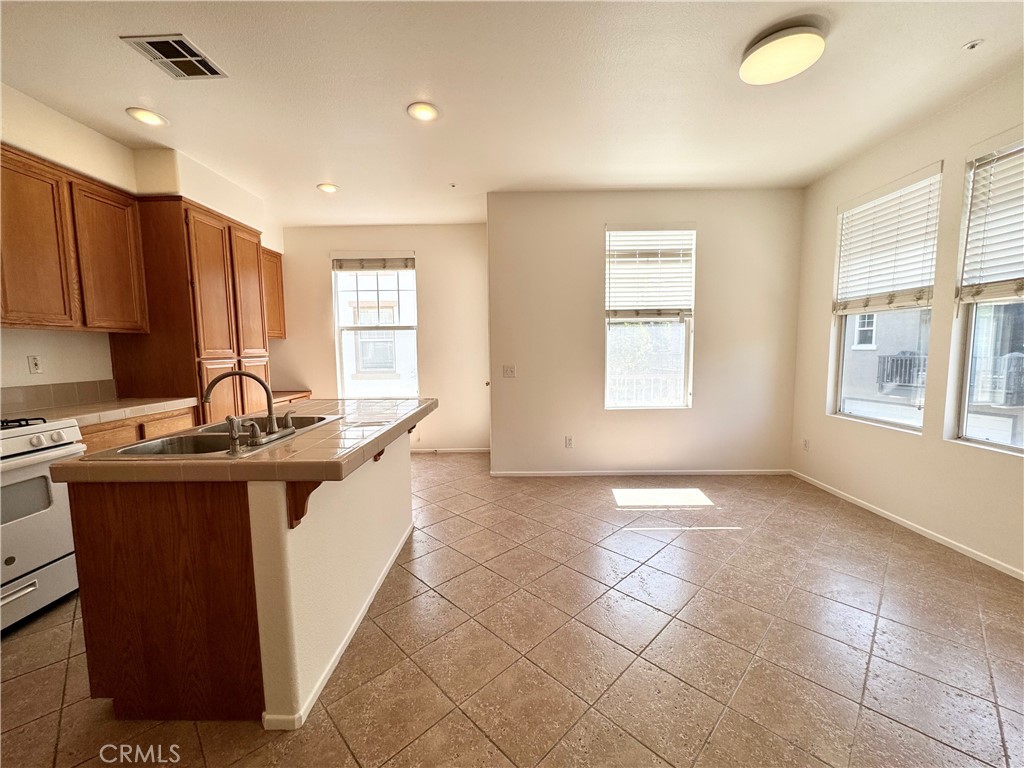 19 Kenilworth Lane 142