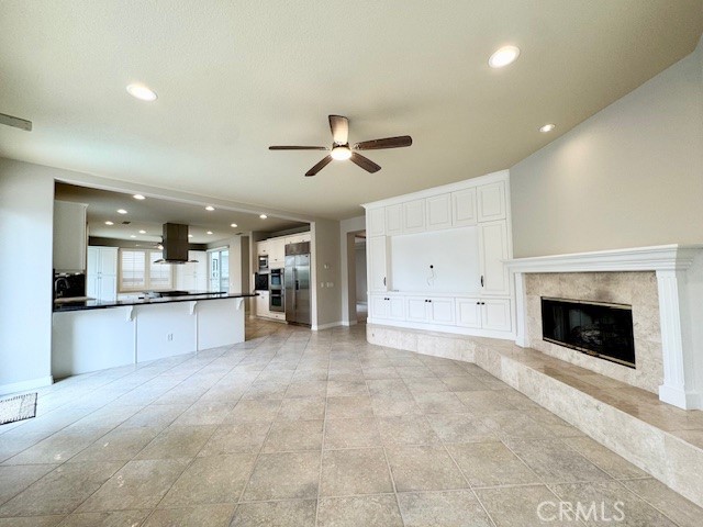 42 Vela Court