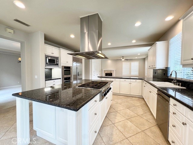 42 Vela Court