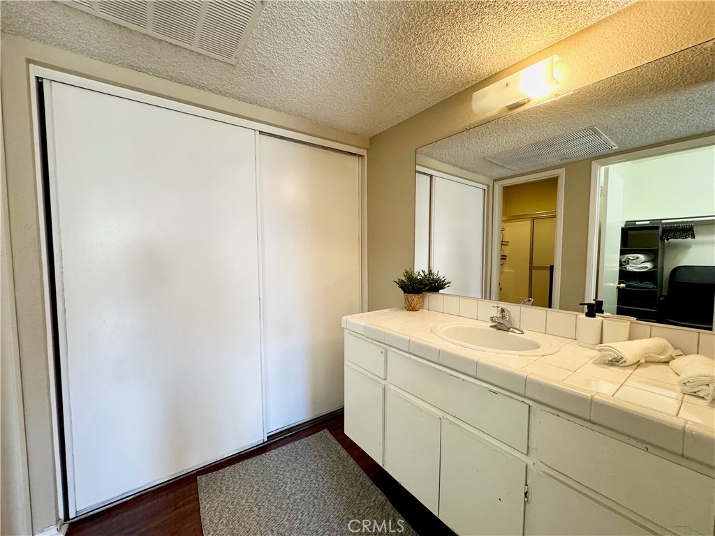 23288 Orange Avenue 5