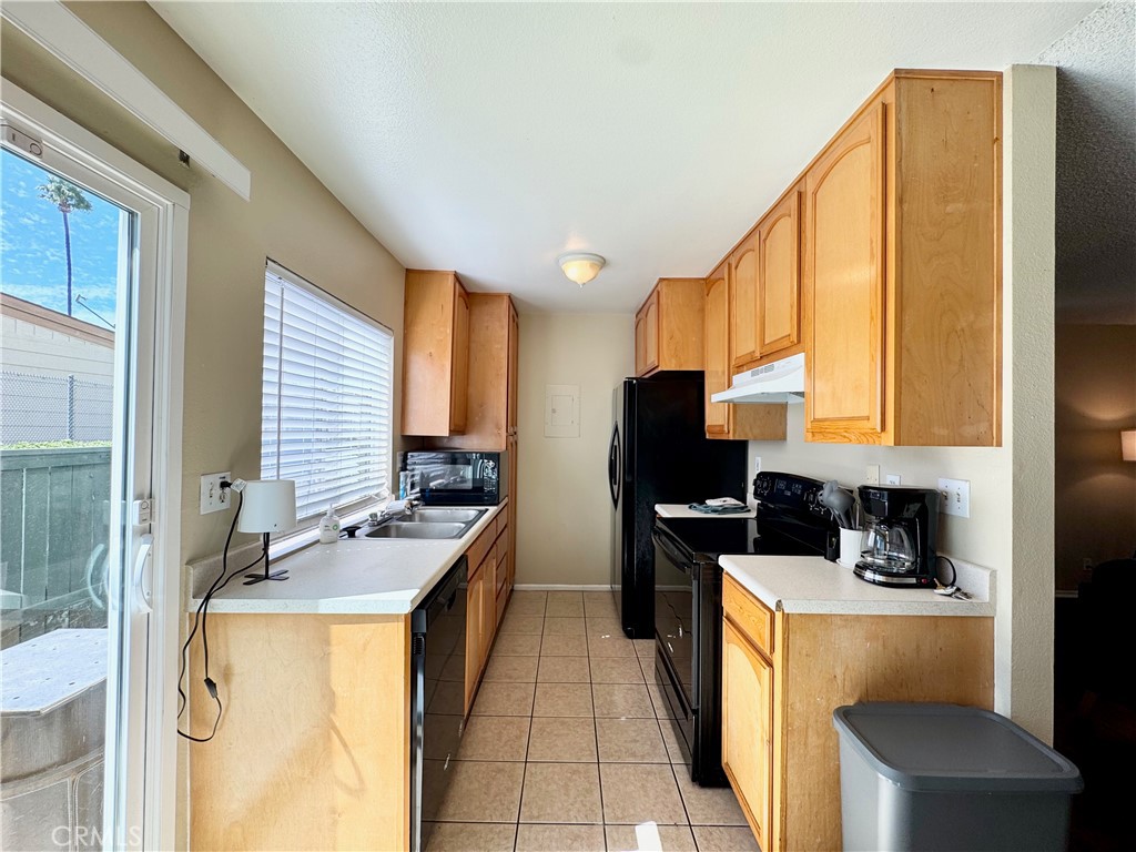 23288 Orange Avenue 5