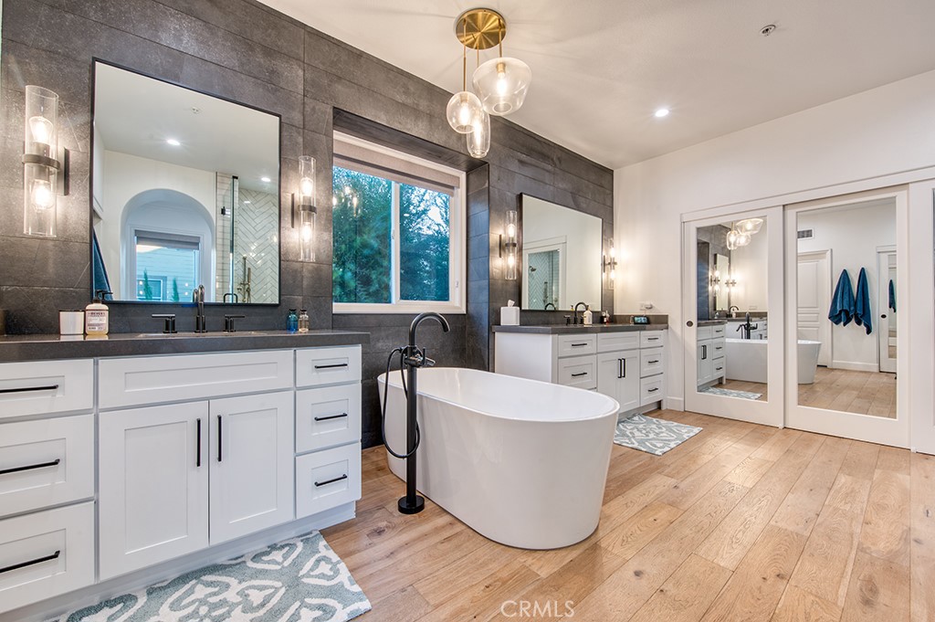 21 Portmarnoch Court