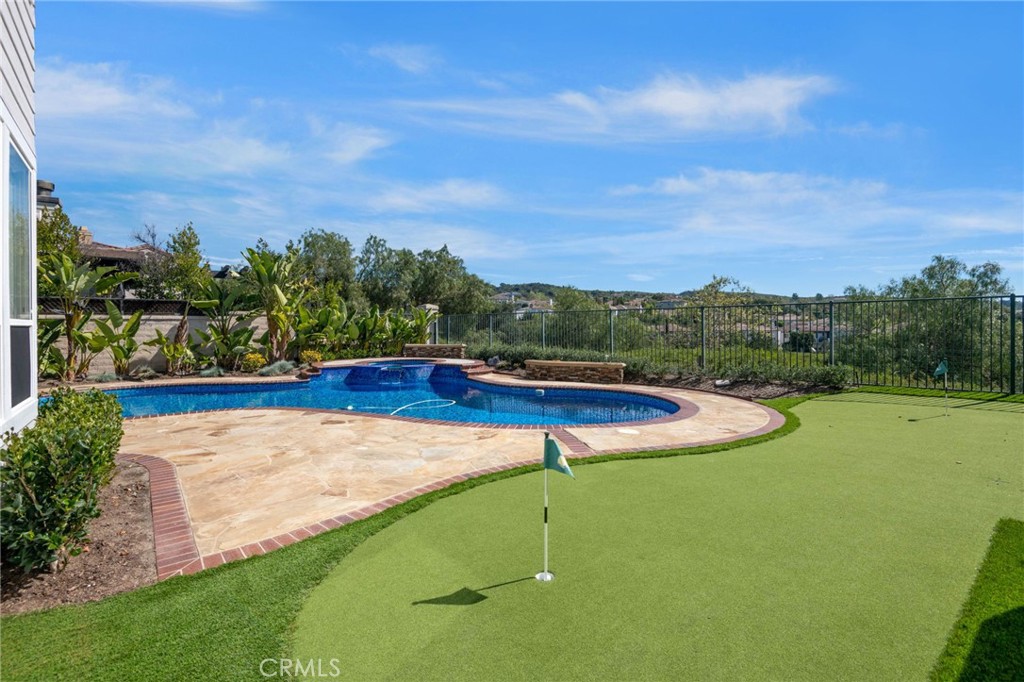 21 Portmarnoch Court