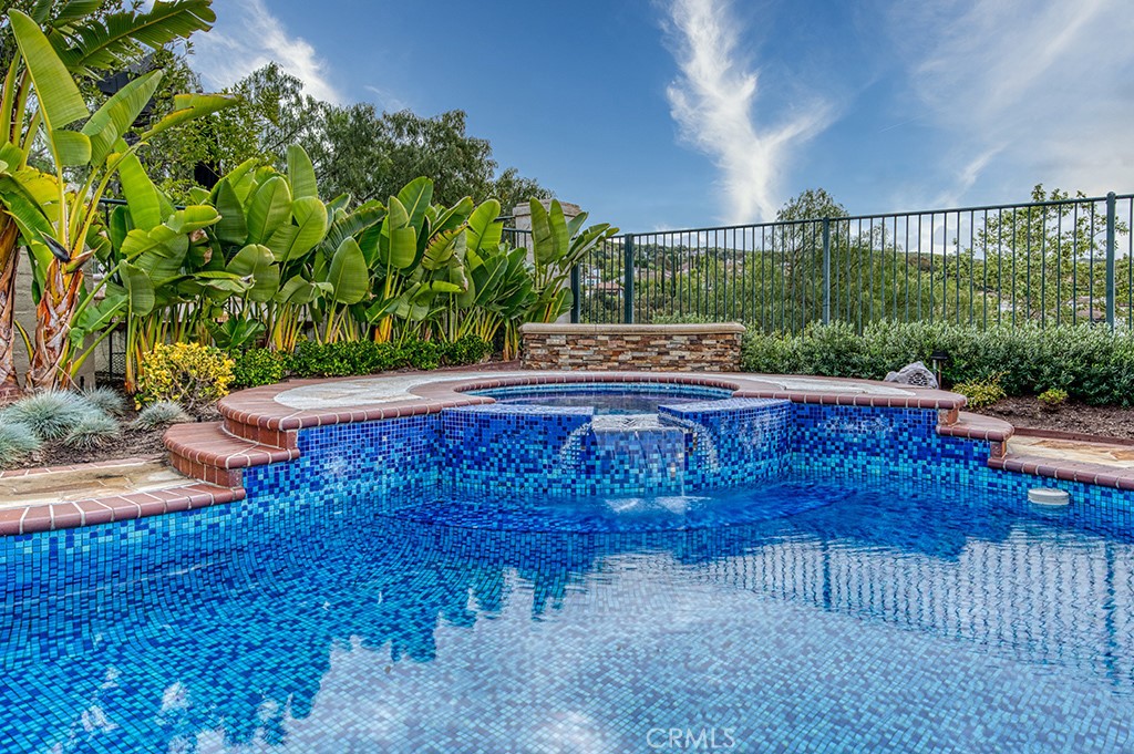 21 Portmarnoch Court