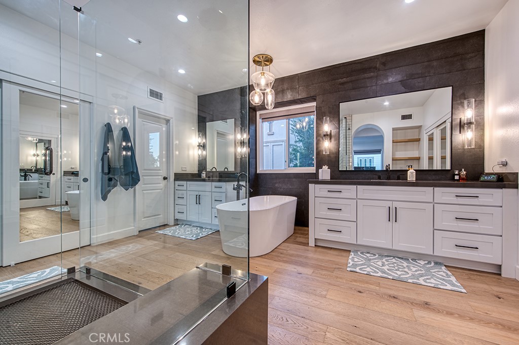 21 Portmarnoch Court