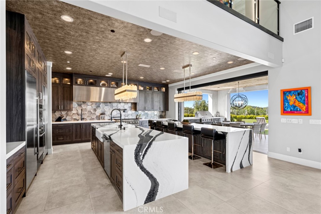 11 Thurston Drive