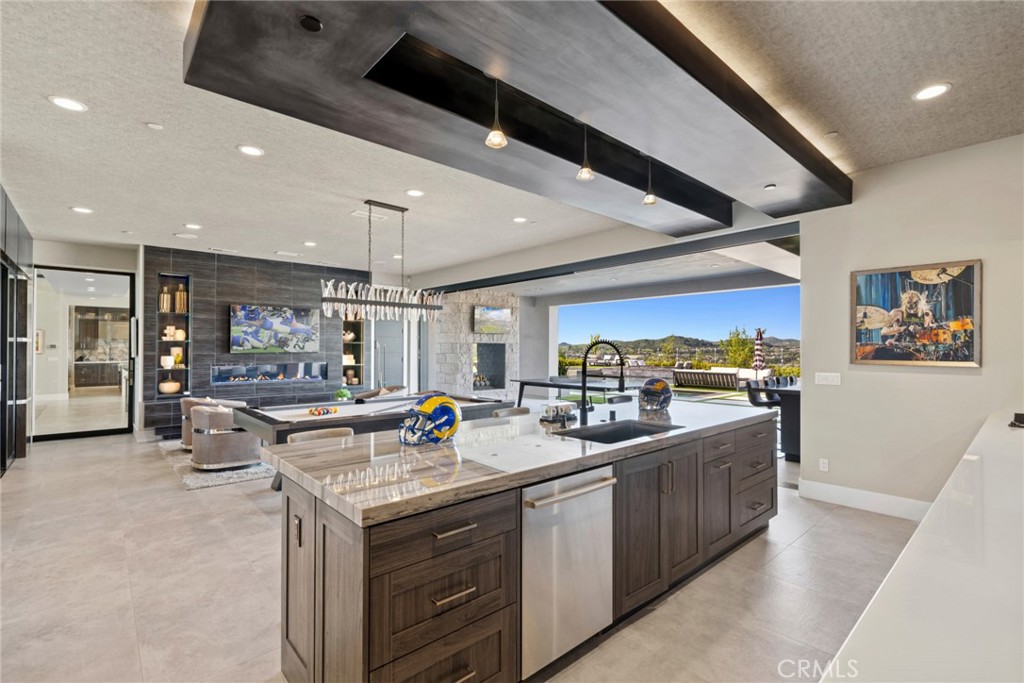 11 Thurston Drive