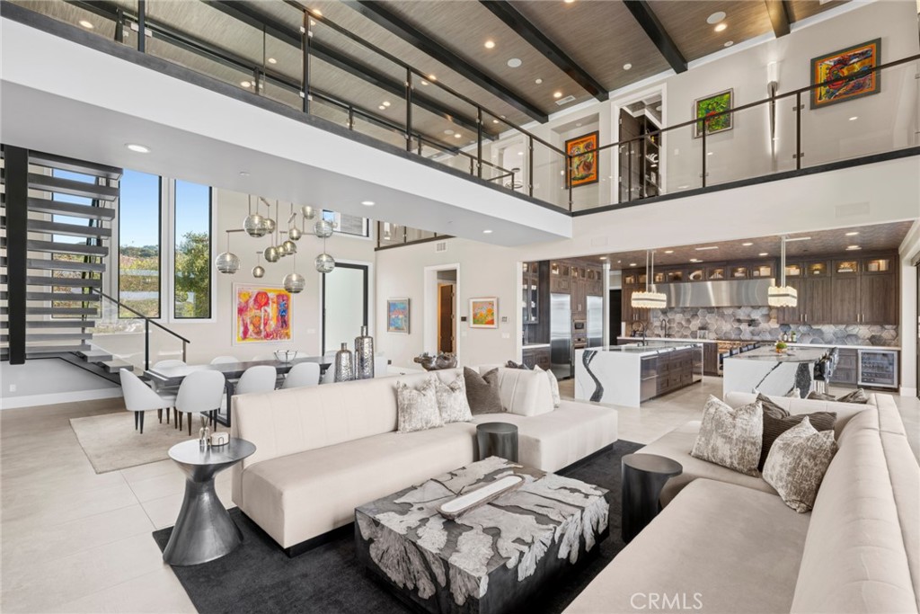 11 Thurston Drive
