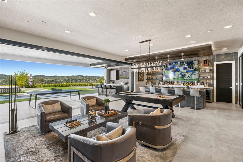 11 Thurston Drive