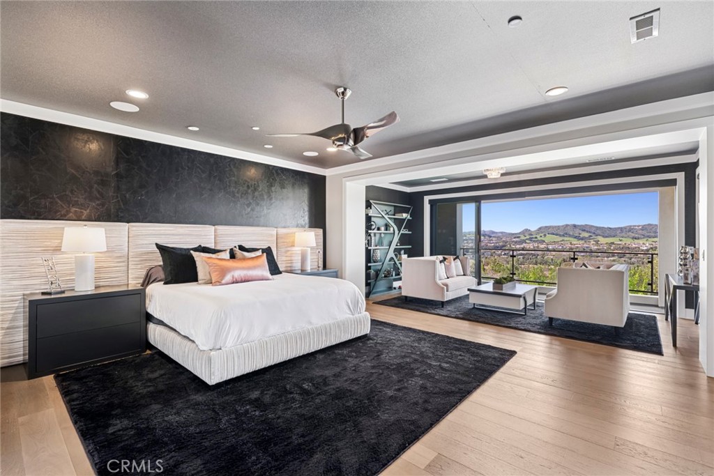 11 Thurston Drive