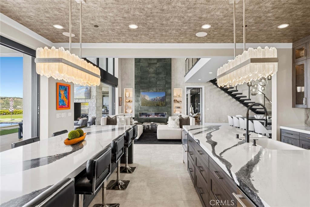 11 Thurston Drive