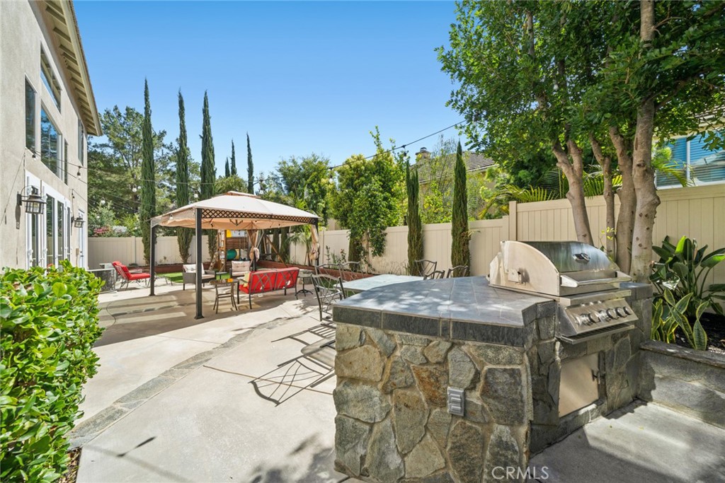 6 Coffeeberry Court