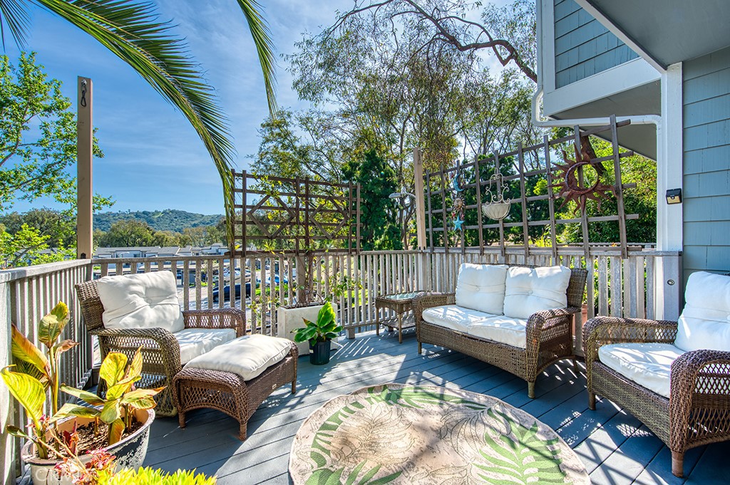 513 San Nicholas Court