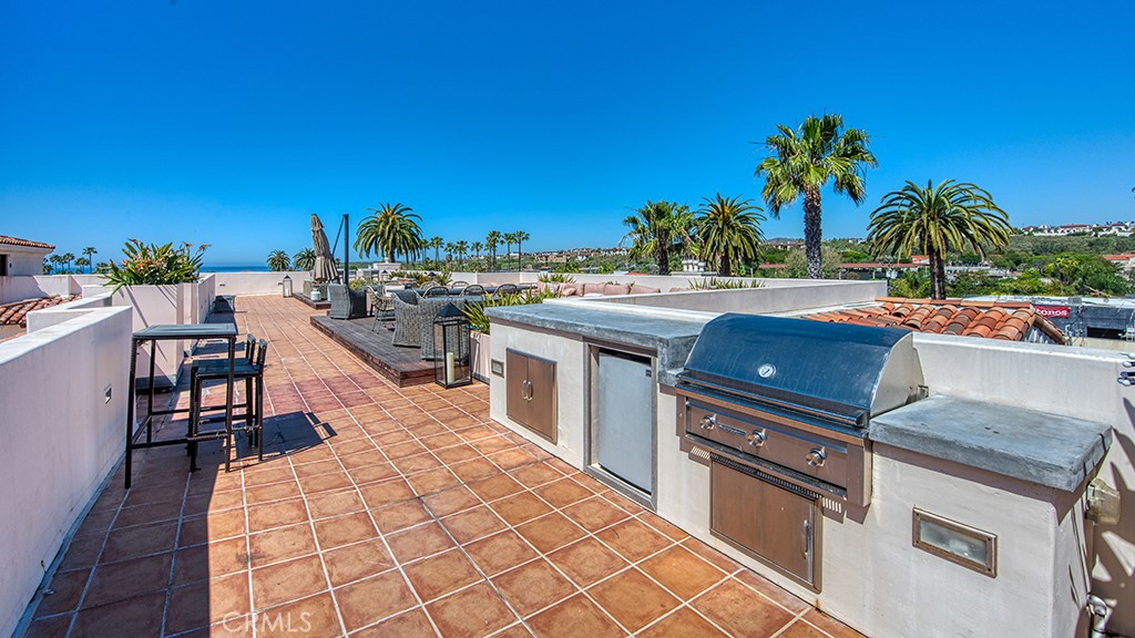 1520 N. El Camino Real 11