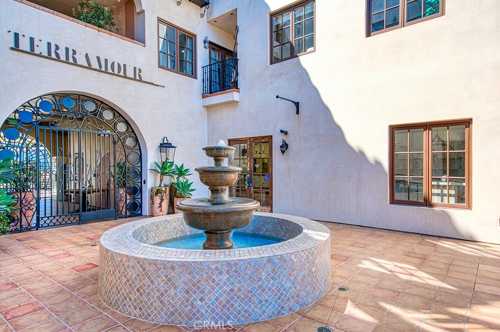 1520 N. El Camino Real 11