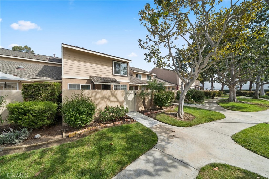 7892 Nomad Circle