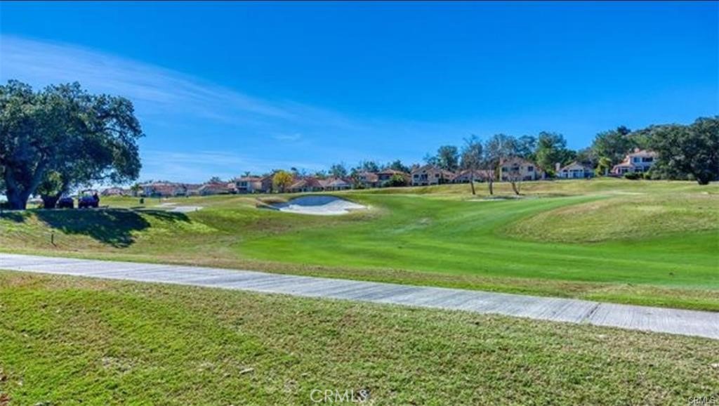 35 Oak Knolls