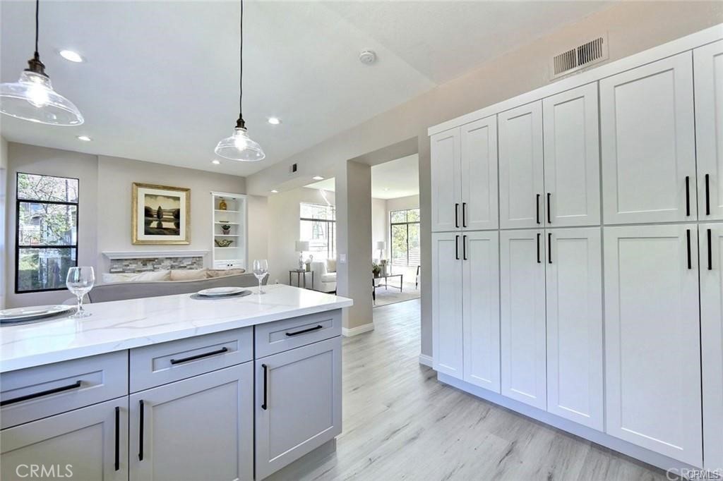 35 Oak Knolls