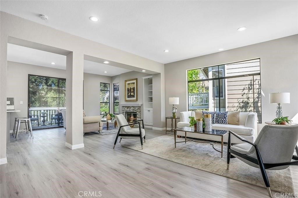 35 Oak Knolls