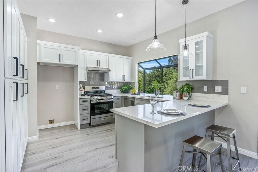 35 Oak Knolls