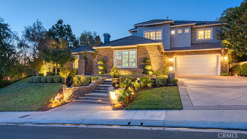 22 Hawthorne