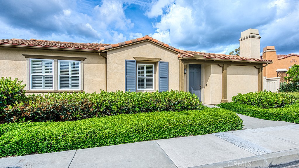 56 Paseo Vista