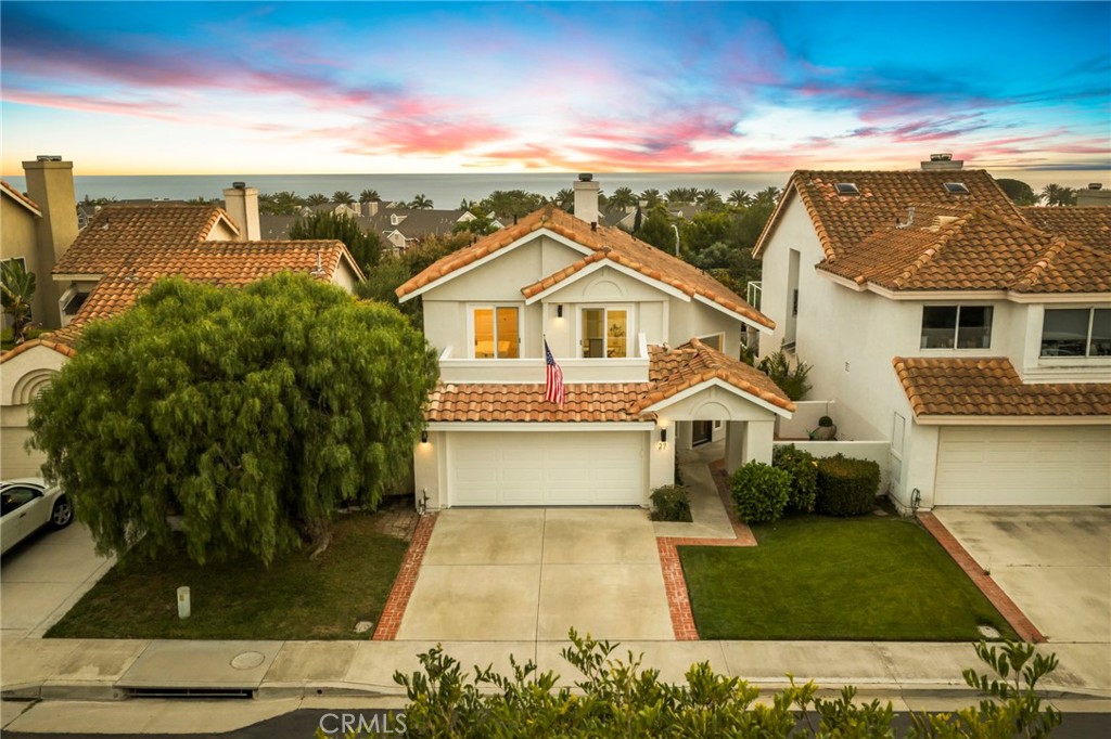 27 Palm Beach Court