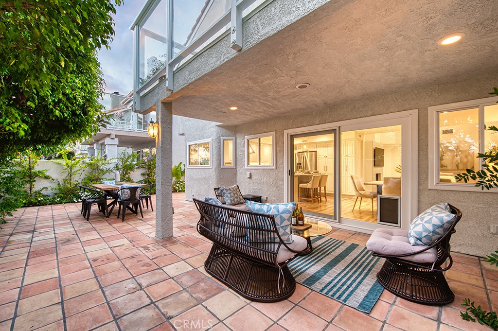 27 Palm Beach Court