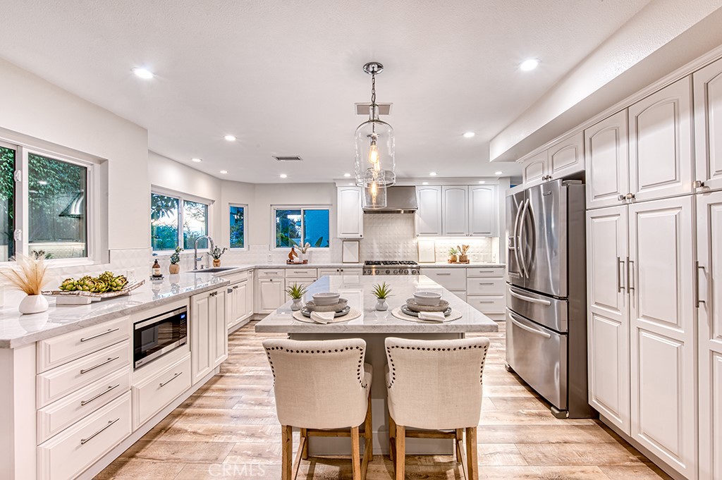 27 Palm Beach Court