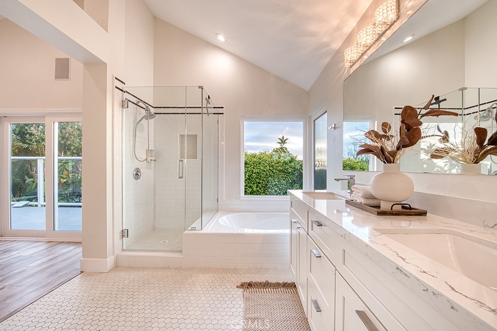 27 Palm Beach Court