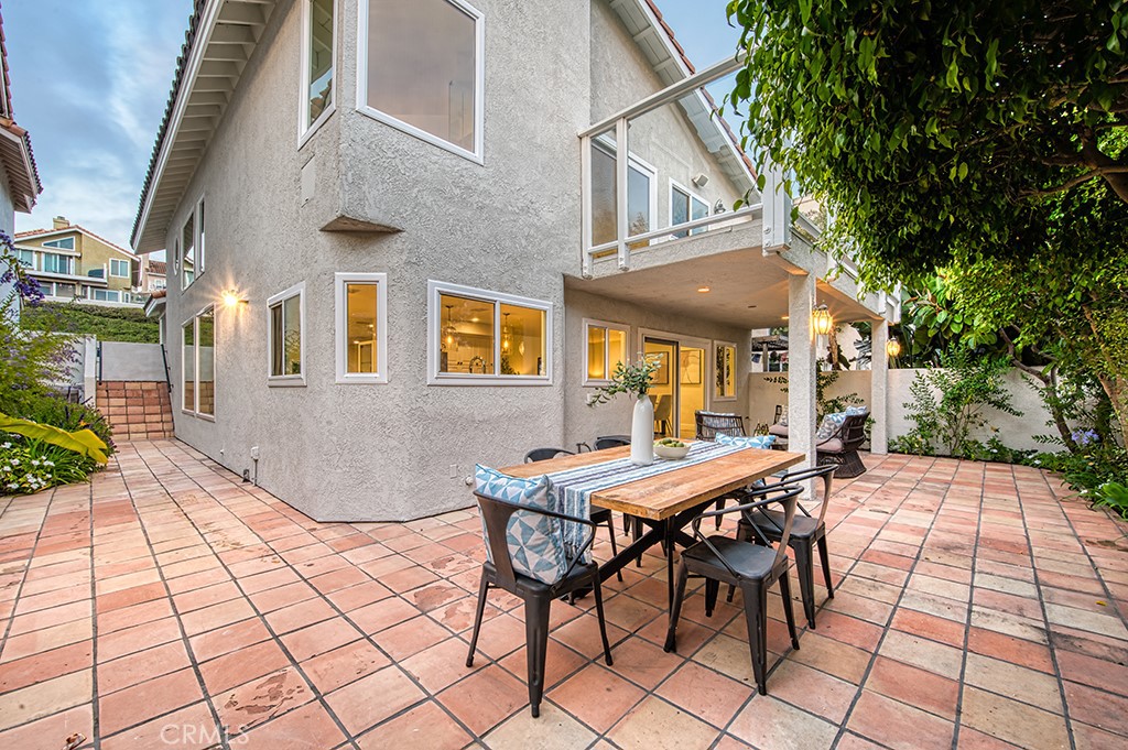 27 Palm Beach Court