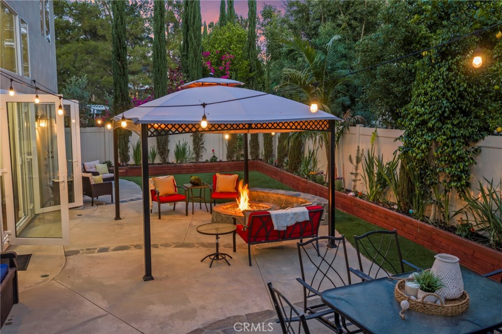 6 Coffeeberry Court