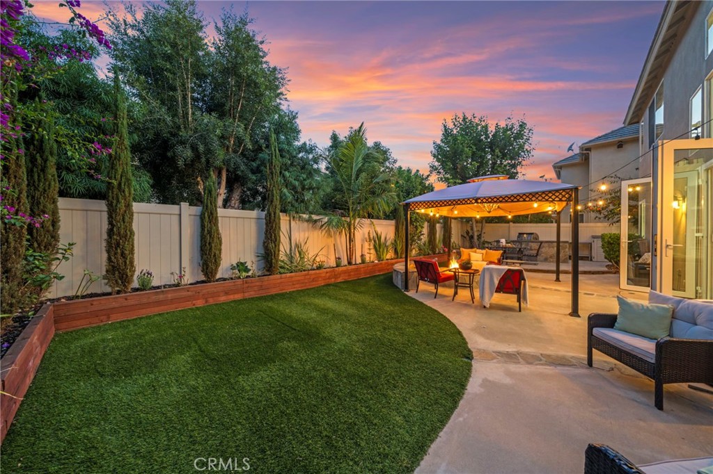 6 Coffeeberry Court