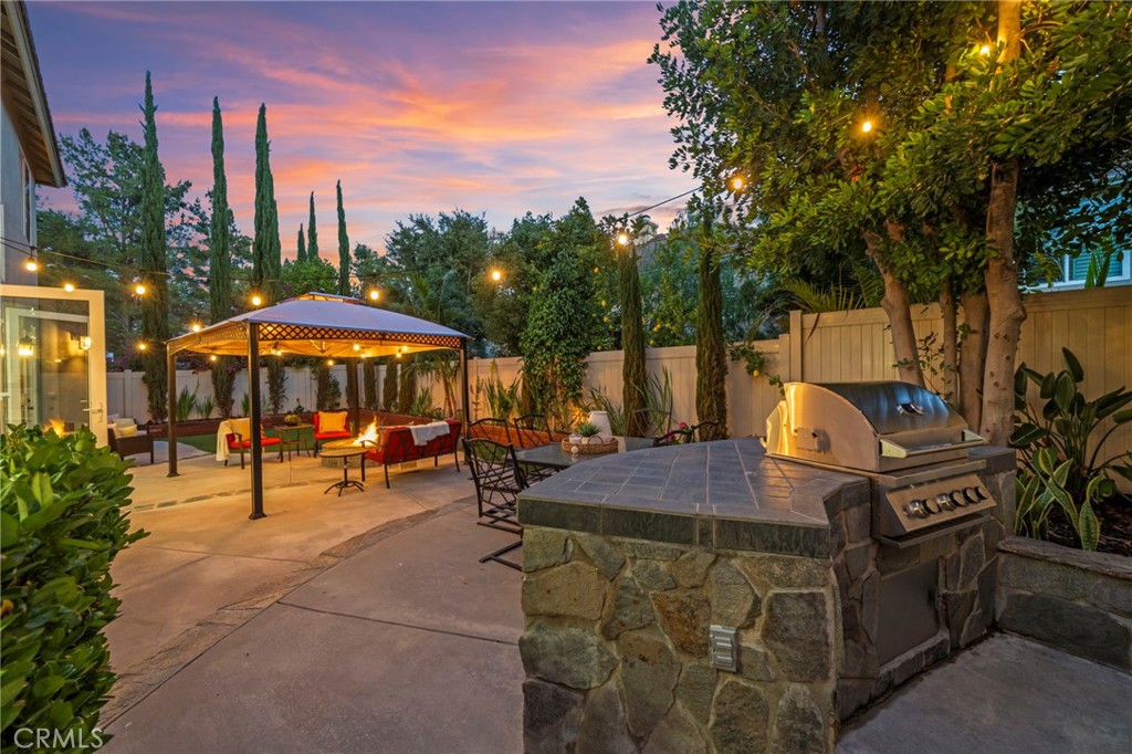 6 Coffeeberry Court