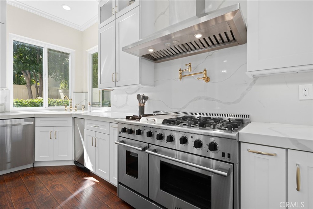 6 Coffeeberry Court